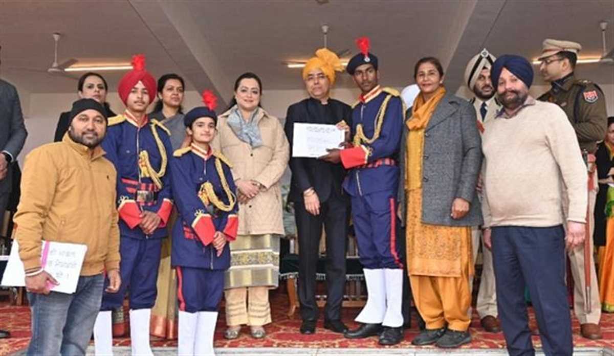 अमन अरोड़ा का मोहाली में 5000 ईडब्ल्यूएस फ्लैट बनाने का ऐलान